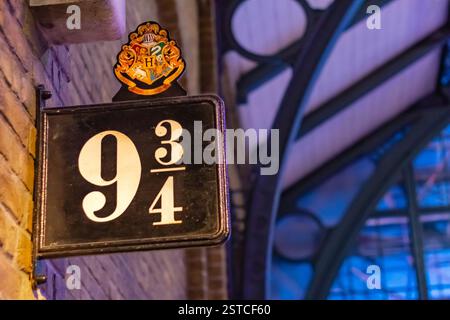 Biglietto per Harry Potter Platform 9 34 presso il Warner Bros Studio di Harry Potter. Foto scattata a Londra, Regno Unito Foto Stock