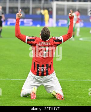 Milano, Italia. 18 febbraio 2025. Santiago Gimenez dell'AC Milan celebra il suo gol durante la fase di eliminazione della UEFA Champions League partita di andata e ritorno tra l'AC Milan e il Feyenoord a Milano, in Italia, 18 febbraio 2025. Crediti: Alberto Lingria/Xinhua/Alamy Live News Foto Stock