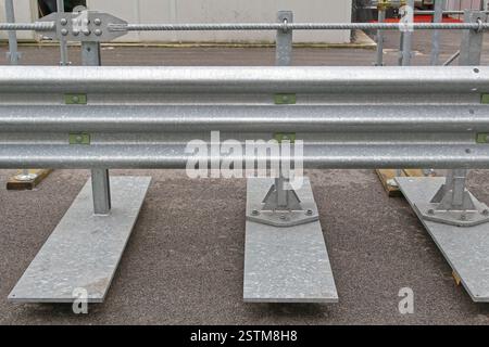 Barriera di sicurezza autostradale Foto Stock