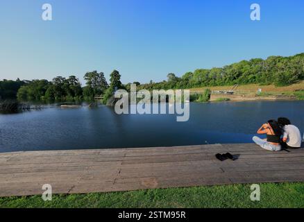 River Avon, Saltford Weir, Saltford vicino Bath, Somerset. Foto Stock