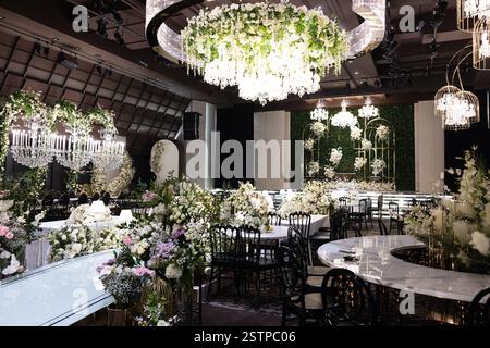 Splendida location per matrimoni con una navata bianca per una cerimonia classica Foto Stock