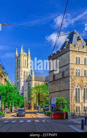 Sint-Baafs Cattedrale di San Bavo Sint-Baafskathedraal e Castello di Gerald fortezza del Diavolo Geeraard de Duivelsteen nel centro storico di Gand, Foto Stock