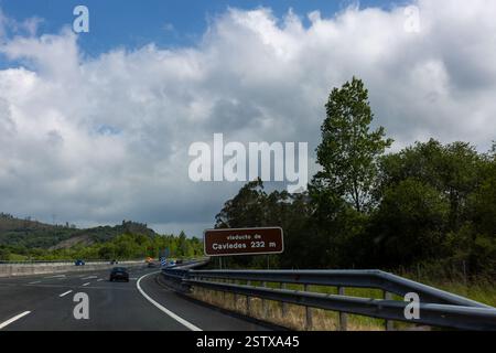Cartelli stradali e autostradali spagnoli, Spagna Foto Stock