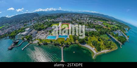 Estate sul Lago di Costanza orientale intorno al lido di Bregenz nel Vorarlberg Foto Stock