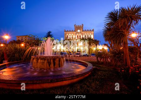 Edificio del municipio (XVI secolo). PlaÃ§a des Born.Ciutadella.Menorca.riserva della Biosfera. Illes Balears.EspaÃ±a.. Foto Stock