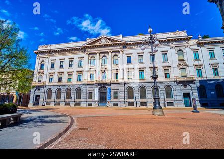 MILANO, ITALIA - 11 APRILE 2022: Gallerie d'Italia in Palazzo della Banca commerciale Italiana in Piazza della Scala, l'8 aprile a Milano Foto Stock