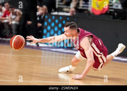 Riga, Lettonia. 20 febbraio 2025. Dairis Bertans della Lettonia partecipa al girone di qualificazione FIBA EuroBasket 2025 tra Lettonia e Spagna a riga, in Lettonia, il 20 febbraio 2025. Crediti: Edijs Palens/Xinhua/Alamy Live News Foto Stock