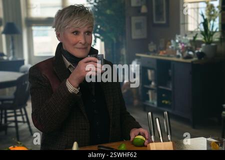 GLENN CLOSE in BACK in ACTION (2025), diretto da SETH GORDON. Crediti: Esibizione A / Good One Productions / album Foto Stock