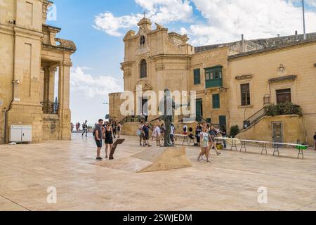Monumento a Jean Parisot de la Valette, Valette, Malta. Foto Stock