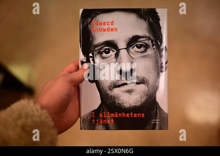Markaryd, Kronoberg, Svezia. 21 febbraio 2025. L'autobiografia di Edward Snowden. Foto Stock