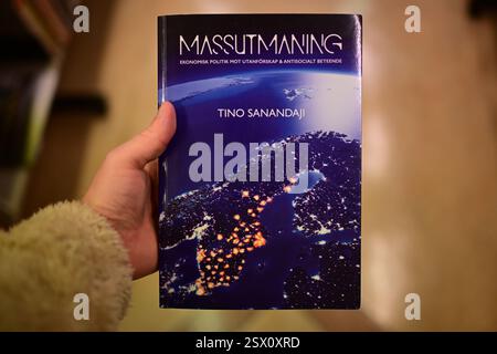 Markaryd, Kronoberg, Svezia. 21 febbraio 2025. Massutmaning di Tino Sanandaji. Foto Stock