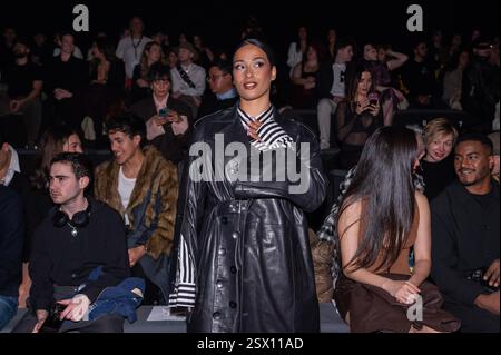 Madrid, Madrid, Spagna. 22 febbraio 2025. CHANEL partecipa alla sfilata JNORIG durante la Mercedes Benz Fashion Week Madrid a Ifema il 22 settembre 2025 a Madrid, Spagna. (Immagine di credito: © Oscar Manuel Sanchez/ZUMA Press Wire) SOLO PER USO EDITORIALE! Non per USO commerciale! Foto Stock