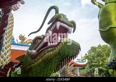 Wat Plai Laem, Bophut, Koh Samui, Thailandia 10th, 2025, foto ravvicinata di un drago del Tempio Foto Stock