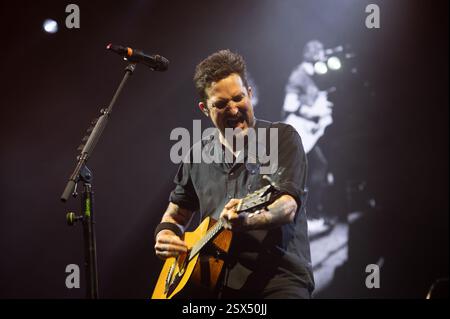 Londra, Regno Unito. 22 febbraio 2025. Frank Turner celebra il concerto numero 3000 all'Ally Pally. Cristina Massei/Alamy notizie in diretta Foto Stock