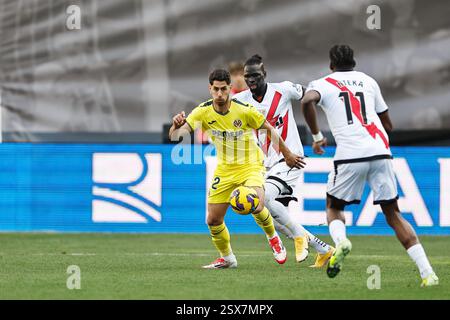 Madrid, Spagna. 22 febbraio 2025. Ayoze Perez (Villarreal) calcio: Partita spagnola "LaLiga EA Sports" tra Rayo Vallecano de Madrid 0-1 Villarreal CF all'Estadio de Vallecas di Madrid, Spagna. Crediti: Mutsu Kawamori/AFLO/Alamy Live News Foto Stock