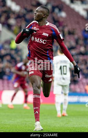 Ginevra, Svizzera. 23 febbraio 2025. Ginevra, Svizzera, 23 febbraio 2025 : Alioune Ndoye (24 Servette FC) festeggia dopo aver segnato il primo gol della sua squadra durante la partita di Super League tra Servette FC e FC Winterthur allo Stade de Geneve di Ginevra, Svizzera (Giuseppe Velletri/SPP) credito: SPP Sport Press Photo. /Alamy Live News Foto Stock