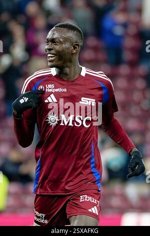 Ginevra, Svizzera. 23 febbraio 2025. Ginevra, Svizzera, 23 febbraio 2025 : Alioune Ndoye (24 Servette FC) festeggia dopo aver segnato il terzo gol della sua squadra durante la partita di Super League tra Servette FC e FC Winterthur allo Stade de Geneve di Ginevra, Svizzera (Giuseppe Velletri/SPP) credito: SPP Sport Press Photo. /Alamy Live News Foto Stock