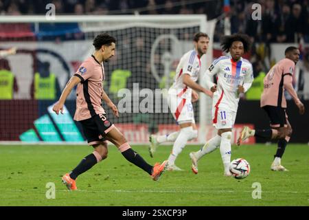 Decines Charpieu, Francia. 23 febbraio 2025. Marquinhos del PSG durante il campionato francese di Ligue 1 partita di calcio tra Olympique Lyonnais (OL) e Paris Saint-Germain (PSG) il 23 febbraio 2025 al Groupama Stadium di Decines-Charpieu vicino a Lione, Francia - foto Jean Catuffe/DPPI credito: DPPI Media/Alamy Live News Foto Stock