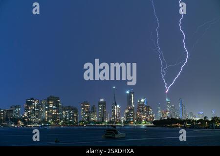 Lightning arriva in cima alla Q1 sulla Gold Coast Foto Stock