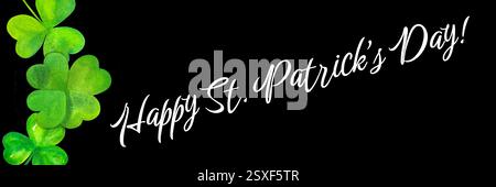 Uno striscione per il giorno di San Patrizio con rocce e trifoglio acquerelli su sfondo nero con spazio per le copie Foto Stock
