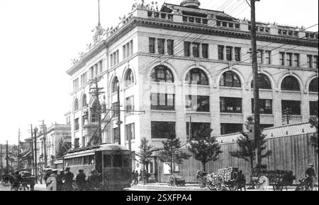 Foto d'epoca dei grandi magazzini Mitsukoshi a Tokyo, Giappone - 1918-1923 Foto Stock