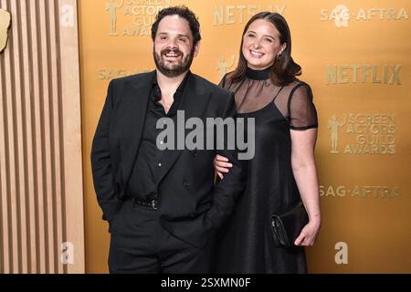 LOS ANGELES, CALIFORNIA, USA - 23 FEBBRAIO: Ricky Staffieri arriva al 31° Annual Screen Actors Guild Awards tenutosi presso lo Shrine Auditorium e Expo Hall il 23 febbraio 2025 a Los Angeles, California, Stati Uniti. (Foto di Gregg DeGuire/Image Press Agency) Foto Stock