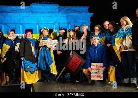 Dimostrazione Ucraina per il 3 ° anniversario della guerra di Russia contro l'Ucraina Foto Stock