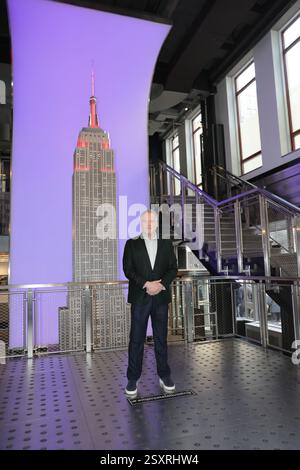 New York, Stati Uniti. 24 febbraio 2025. NEW YORK, NEW YORK - 24 FEBBRAIO: Charlie Cox e Vincent D'Onofrio partecipano all'evento di lancio dei Red carpet "Daredevil: Born Again" all'Empire State Building il 24 febbraio 2025 a New York. L'evento ha celebrato l'imminente serie Disney, che vede Cox riprendere il suo ruolo di Matt Murdock/Daredevil e D'Onofrio tornare nel ruolo di Wilson Fisk/Kingpin. La serie è prevista per la prima volta il 4 marzo 2025. (Credit Image: © Luiz Rampelotto/ZUMA Press Wire) SOLO PER USO EDITORIALE! Non per USO commerciale! Foto Stock