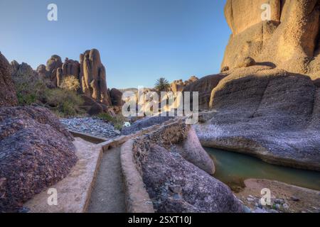La Gola di Tislit si trova nella regione di Jebel Sirwa, che si trova nelle montagne dell'Anti-Atlante del Marocco. Foto Stock
