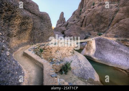 La Gola di Tislit si trova nella regione di Jebel Sirwa, che si trova nelle montagne dell'Anti-Atlante del Marocco. Foto Stock