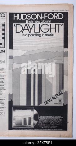 Pubblicità in un numero Vintage degli anni '1970 del SOUNDS Music Paper per il nuovo album di HUDSON FORD 'Daylight' Foto Stock