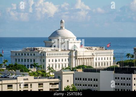 San Juan Porto Rico, San Juan Vecchia, Viejo San Juan, Oceano Atlantico, Baia di San Juan, vista porto crocieristico, Capitolio de Puerto Rico, Campidoglio di Porto Rico, ne Foto Stock