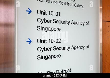 SINGAPORE - 11 MARZO 2024: Agenzia per la sicurezza informatica di Singapore nell'edificio della Biblioteca Nazionale di Singapore. Foto Stock