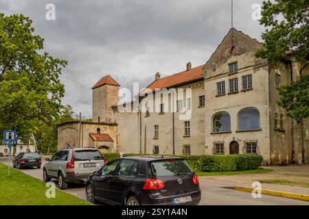 Dundaga. Castello di Dundaga. Il castello di Dundaga è il più grande nel nord di Kurzeme. Anche se il castello fu significativamente modernizzato durante la ricostruzione Foto Stock