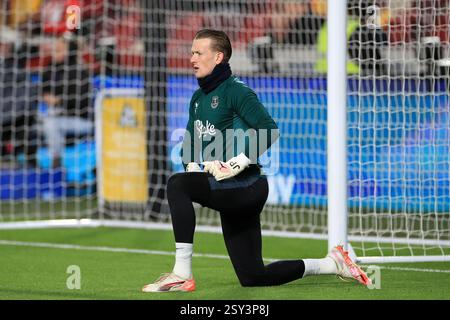 Brentford, Regno Unito. 26 febbraio 2025. Portiere: Jordan Pickford (1) dell'Everton riscaldamento prima del calcio d'inizio durante la partita di Premier League tra Brentford e Everton al Brentford Community Stadium, Brentford, Inghilterra, il 26 febbraio 2025. Foto di Carlton Myrie. Credito: Prime Media Images/Alamy Live News Foto Stock