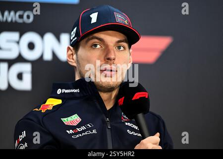 Sakhir, Bahrein. 27 febbraio 2025. Max Verstappen (NLD) Red Bull Racing alla conferenza stampa FIA. 27.02.2025. Formula 1 test, Sakhir, Bahrein, giorno due. Crediti: James Moy/Alamy Live News Foto Stock