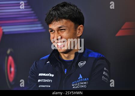 Sakhir, Bahrein. 27 febbraio 2025. Alexander Albon (THA) Atlassian Williams Racing nella conferenza stampa FIA. 27.02.2025. Formula 1 test, Sakhir, Bahrein, giorno due. Crediti: James Moy/Alamy Live News Foto Stock
