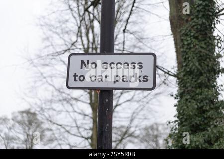 nessun accesso al cartello dei parcheggi. Foto Stock