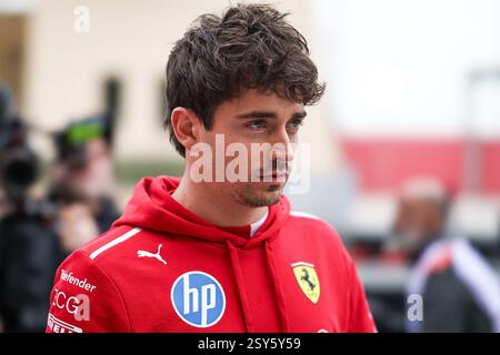 BAHREIN, BAHREIN - FEBBRAIO 27: Charles Leclerc di Monaco e Scuderia Ferrari durante il secondo giorno dei test di F1 al Bahrain International Circuit il 27 febbraio 2025 in Bahrein, Bahrein. (Foto di Qian Jun/Alamy Live News) Foto Stock