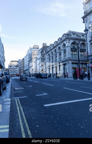 Londra, Regno Unito 15 gennaio 2023. La strada di fronte al Theatre Royal di Haymarket Foto Stock