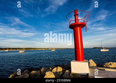 Ingresso del porto, Colonia de Sant Jordi porto, Ses Salines, Maiorca, isole Baleari, Spagna, Europa. Foto Stock