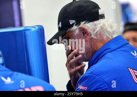 Sakhir, Bahrein. 27 febbraio 2025. Flavio Briatore (ITA) Consigliere Esecutivo del Team Alpine F1. 27.02.2025. Formula 1 test, Sakhir, Bahrein, giorno due. Crediti: James Moy/Alamy Live News Foto Stock