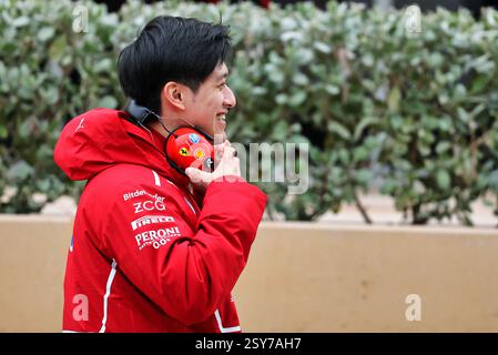 Sakhir, Bahrein. 27 febbraio 2025. Autista Zhou Guanyu (CHN) Ferrari Reserve. 27.02.2025. Formula 1 test, Sakhir, Bahrein, giorno due. Crediti: James Moy/Alamy Live News Foto Stock