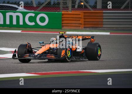 27.02.2025, Bahrain International Circuit, Sakhir, Formula 1 test Bahrain 2025 , Lando Norris (GBR) - McLaren Formula 1 Team - McLaren MCL39 - Mercedes Foto Stock