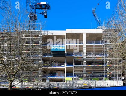 Lavori di costruzione in Paramount Place, in cima a Mount Pleasant Road, a Royal Tunbridge Wells. In precedenza il sito del demolito ABC Cinema. Foto Stock