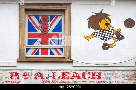 Facciata colorata del Demon Barber nell'area di Brighton North Laine, città di Brighton e Hove, East Sussex, Inghilterra Foto Stock