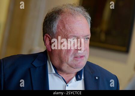 Walter Nussel, MDL. Walter Nussel , CSU , der Beauftragte für Bürokratieabbau , am Rand der Plenarsitzung im Bayerischen Landtag. München Bayern Deutschland *** Walter Nussel , MDL Walter Nussel , CSU , Commissario per la riduzione della burocrazia , a margine della sessione plenaria del Parlamento bavarese Monaco di Baviera Germania Copyright: XRolfxPossx Foto Stock