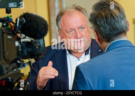 Walter Nussel, MDL. Walter Nussel , CSU , der Beauftragte für Bürokratieabbau , am Rand der Plenarsitzung im Bayerischen Landtag. München Bayern Deutschland *** Walter Nussel , MDL Walter Nussel , CSU , Commissario per la riduzione della burocrazia , a margine della sessione plenaria del Parlamento bavarese Monaco di Baviera Germania Copyright: XRolfxPossx Foto Stock