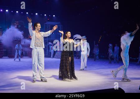 Sarah Engels - Showhighlight bei Feel the City Beat - HORIZONS - VACANZA SUL GHIACCIO Berlin Premiere im Tempodrom AM 28.02.2025. HOLIDAY ON ICE - Berlin Premiere *** Sarah Engels show highlight presso Feel the City Beat HORIZONS HOLIDAY ON ICE Berlin Premiere al Tempodrom il 28 02 2025 HOLIDAY ON ICE Berlin Premiere Foto Stock