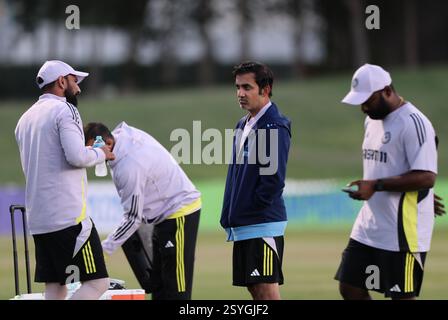 Dubai, Emirati Arabi Uniti. 1 marzo 2025. Cricket: ICC Champions Trophy 2025 : Dubai . INDIA vs nuova Zelanda . Giocatori indiani in pratica all'ICC Academy. In azione : Gambir (Credit Image: © Seshadri Sukumar/ZUMA Press Wire) SOLO USO EDITORIALE! Non per USO commerciale! Foto Stock